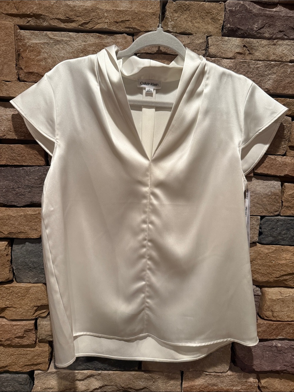 Calvin Klein Women's Cream Satin V-Neck Cap Sleeve Top-Medium